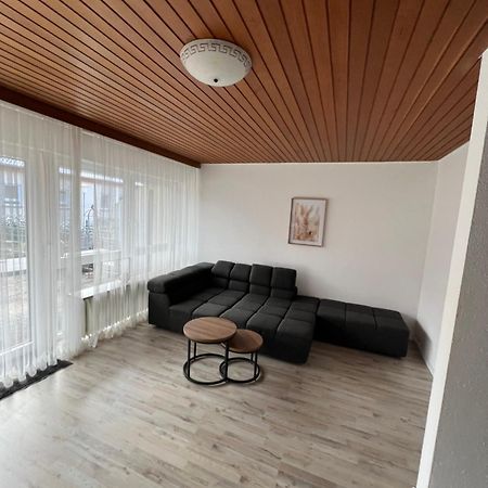 Reiheneckhaus Mit Garten Und Terasse เทตต์นัง ภายนอก รูปภาพ
