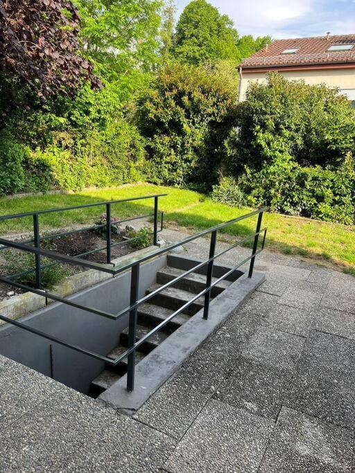 Reiheneckhaus Mit Garten Und Terasse เทตต์นัง ภายนอก รูปภาพ