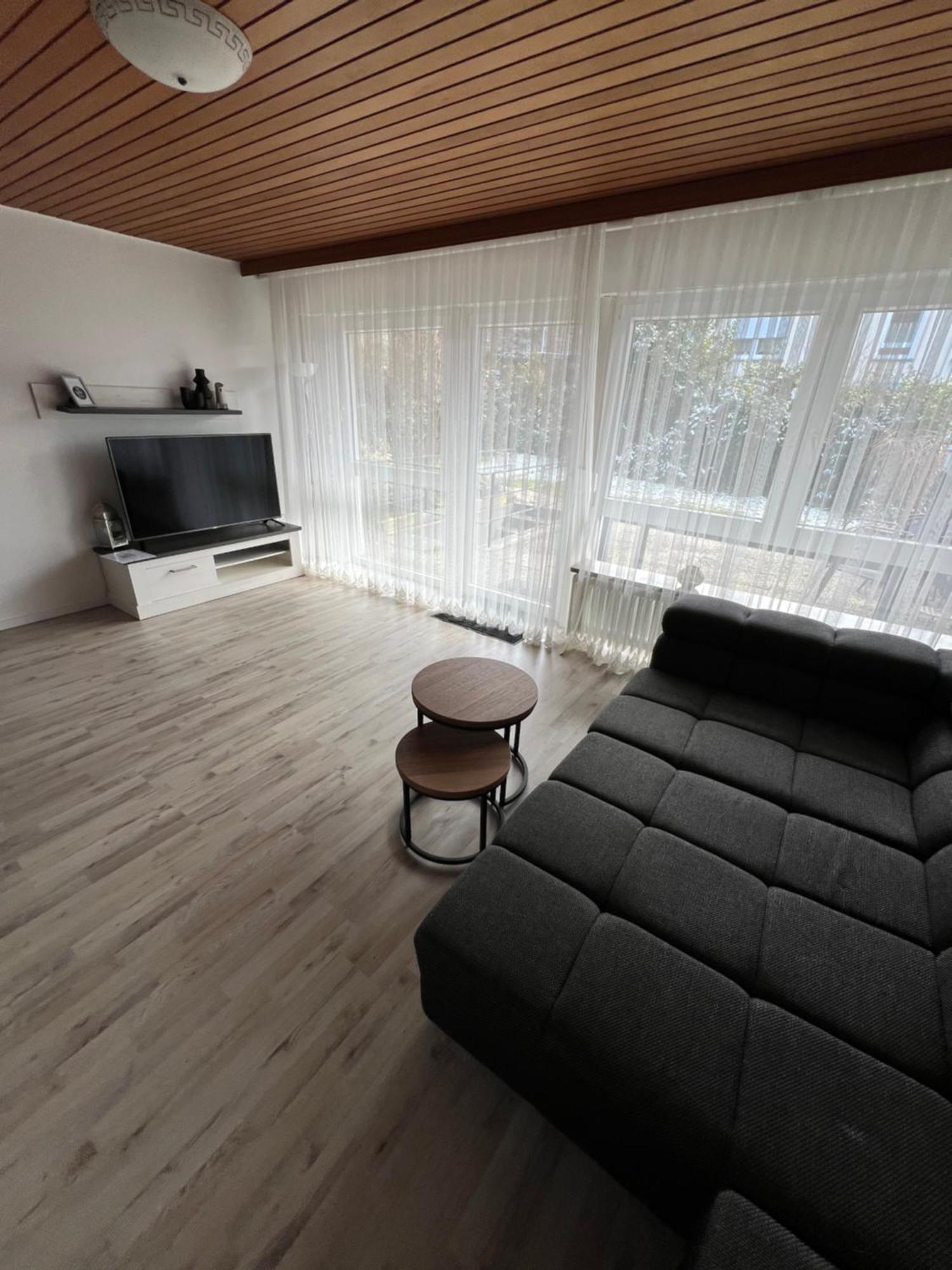 Reiheneckhaus Mit Garten Und Terasse เทตต์นัง ภายนอก รูปภาพ